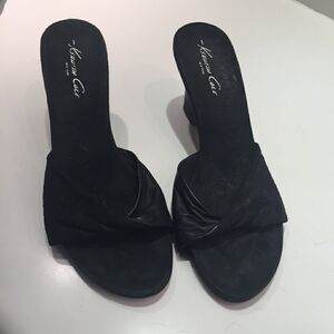 Kenneth Cole Small Heel Size 9 Women’s Suede Heel